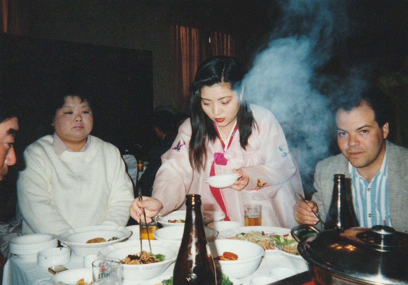 Evandro Raiz durante uma confraternização com colegas da primeira empresa onde trabalhou no Japão, em 1994.